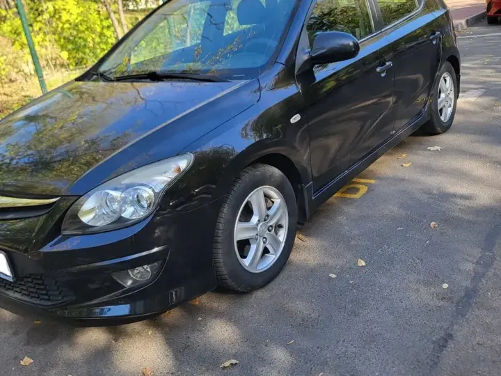 Hyundai i30 II