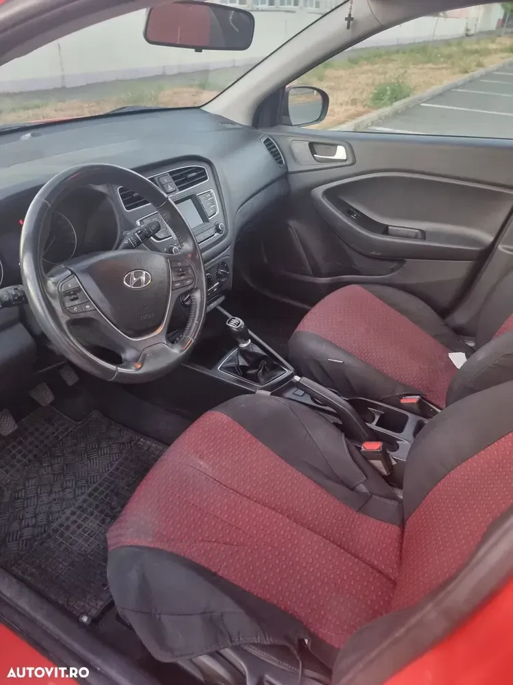 Hyundai i20 II 1.25 84CP M/T Comfort — imagine 6