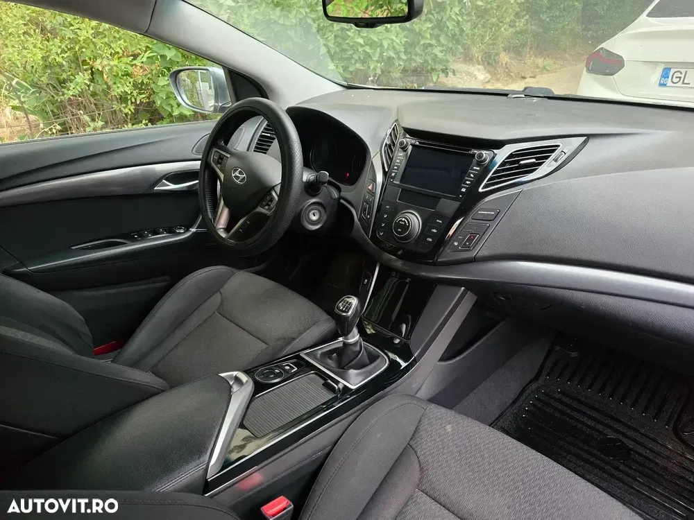 Hyundai i40 1.7 CRDI DPF Highway — imagine 6