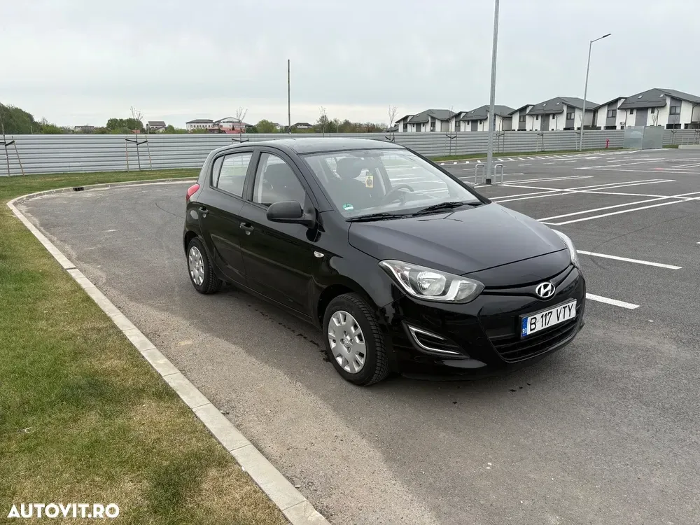 Hyundai i20 1.2 Comfort — imagine 2