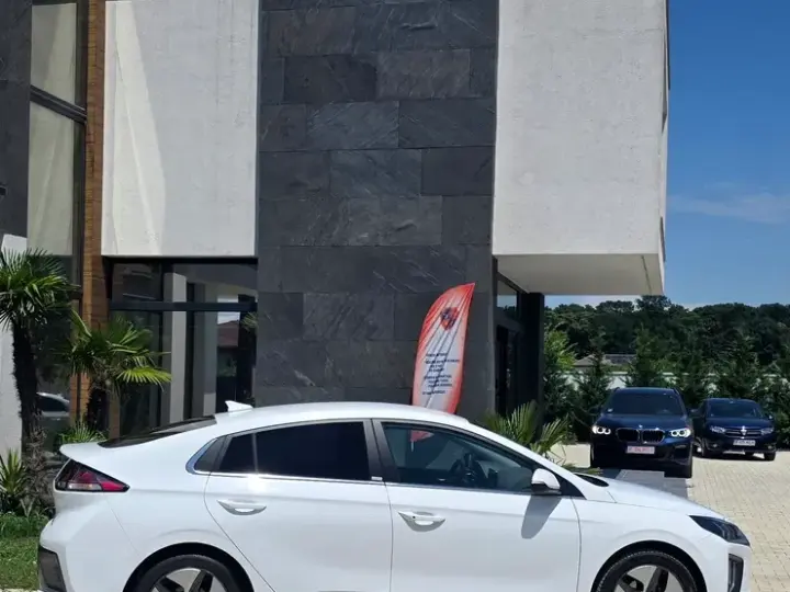 Hyundai IONIQ 1.6 GDI Style