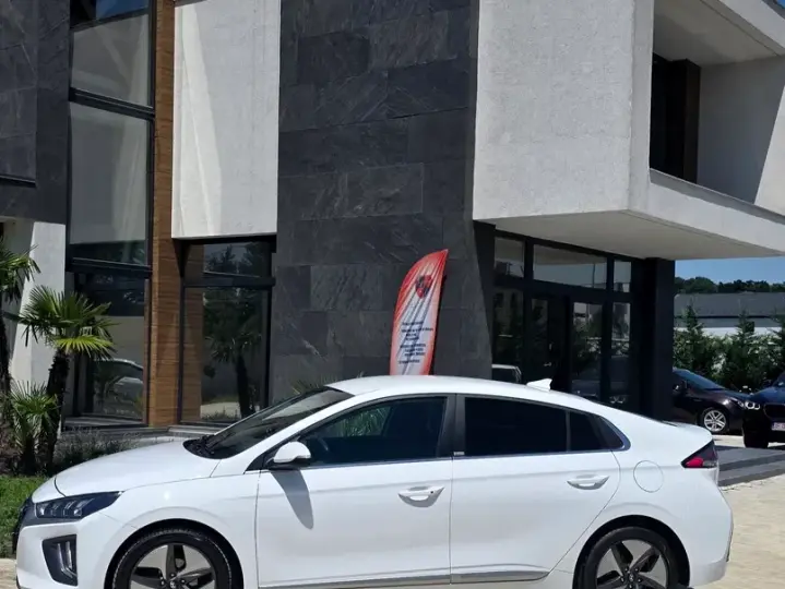 Hyundai IONIQ 1.6 GDI Style
