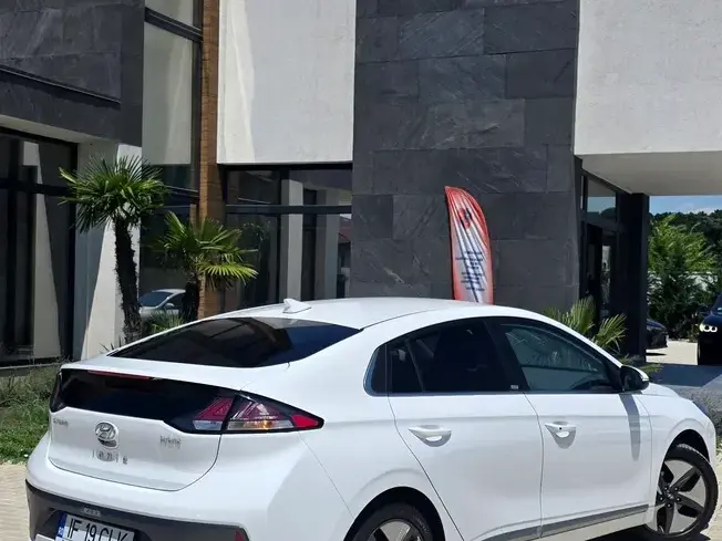 Hyundai IONIQ 1.6 GDI Style