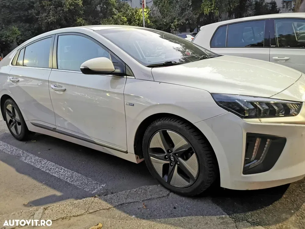 Hyundai IONIQ — imagine 3
