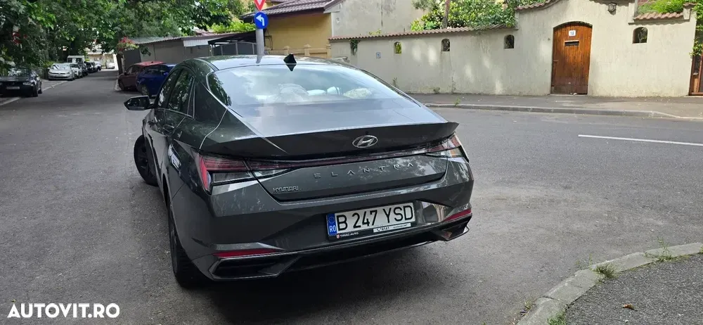 Hyundai Elantra VII 1.6 l 123 CP 6MT Exclusive — imagine 4