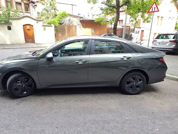 Hyundai Elantra VII 1.6 l 123 CP 6MT Exclusive