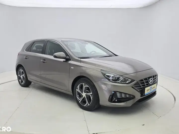 Hyundai i30 III 1.5 160CP MHEV 48V M/T Highway
