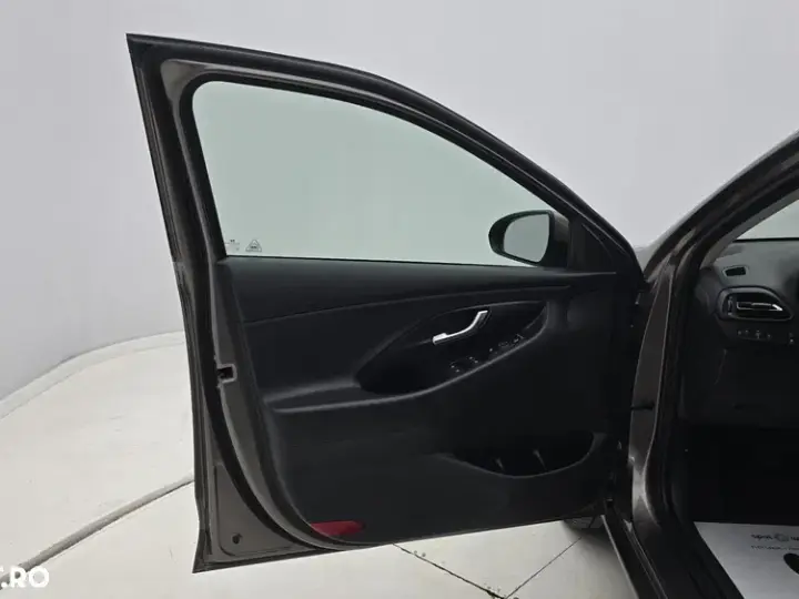 Hyundai i30 III 1.5 160CP MHEV 48V M/T Highway