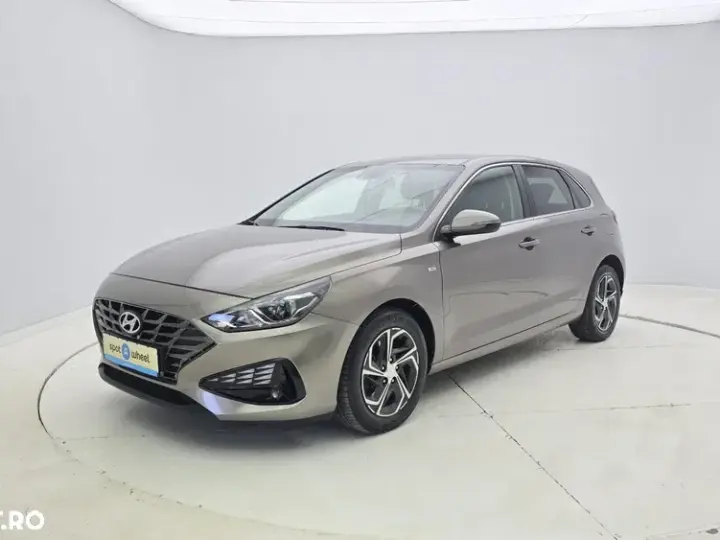 Hyundai i30 III 1.5 160CP MHEV 48V M/T Highway