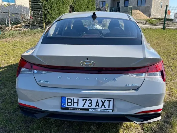 Hyundai Elantra VII 1.6 l 123 CP 6MT Classic