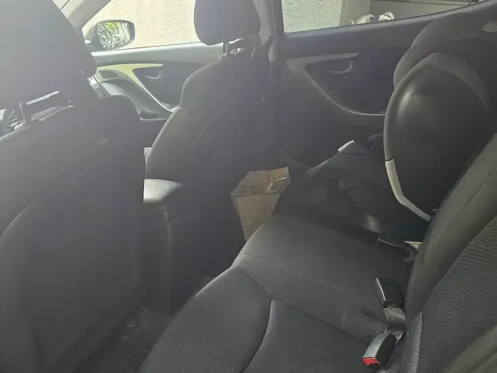 Hyundai Elantra 1.6 MPi