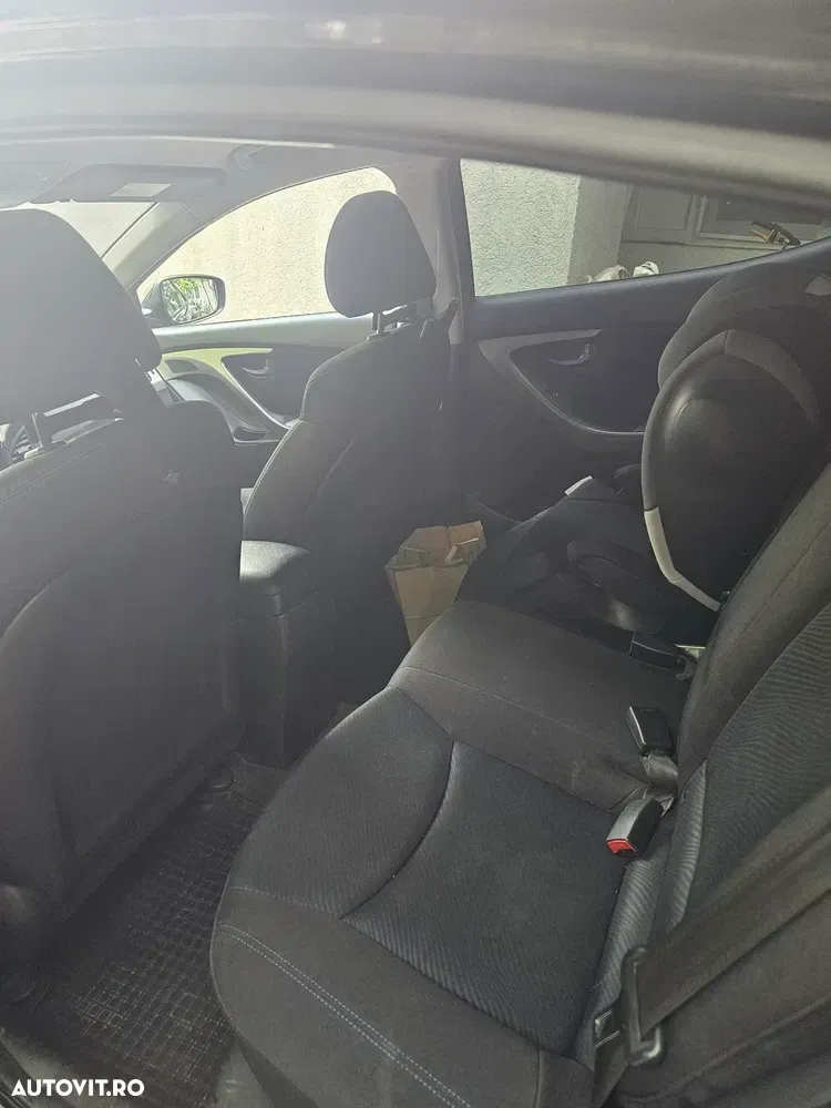 Hyundai Elantra 1.6 MPi — imagine 5