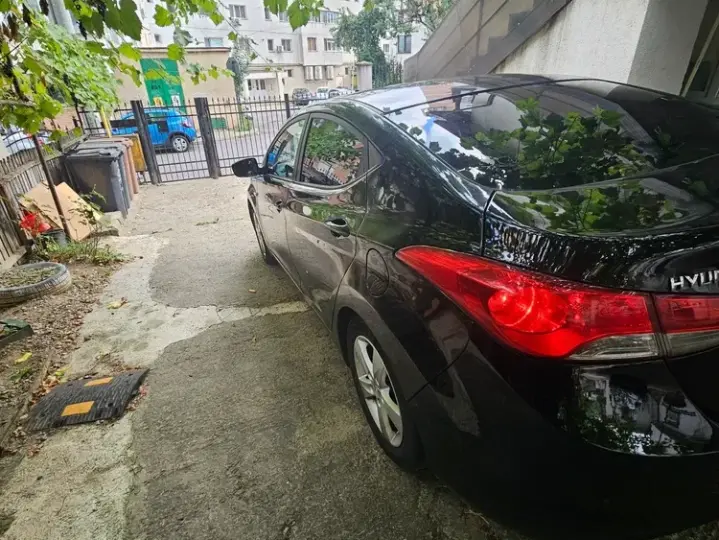 Hyundai Elantra 1.6 MPi