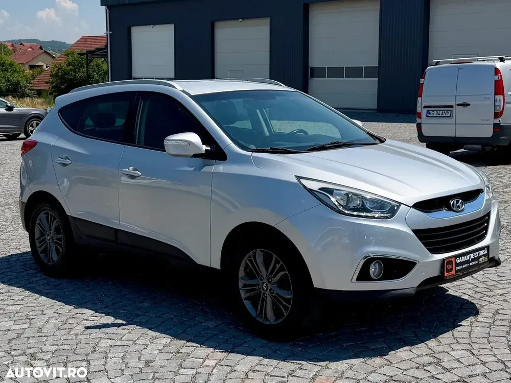 Hyundai ix35 2.0 CRDI 4WD Automatik Style — imagine 2