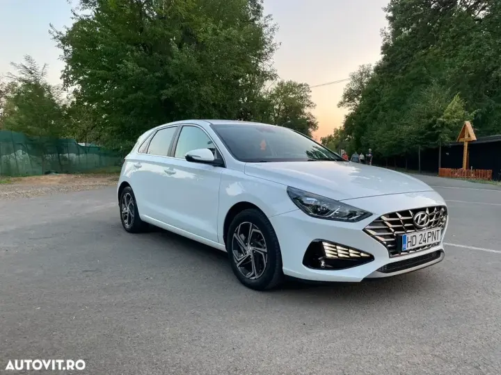 Hyundai i30 III 1.5 110CP M/T Highway