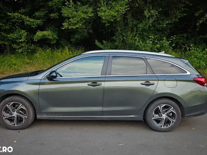 Hyundai i30 III 1.5 110CP 5DR M/T Highway