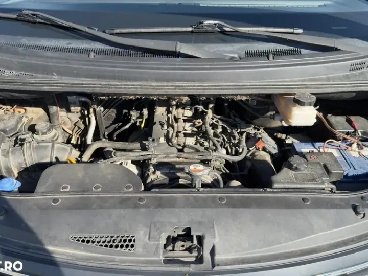 Hyundai H-1 Starex