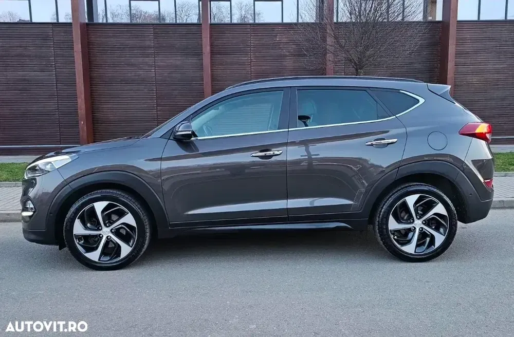 Hyundai Tucson 2.0 CRDI 4WD Automatik Premium — imagine 5