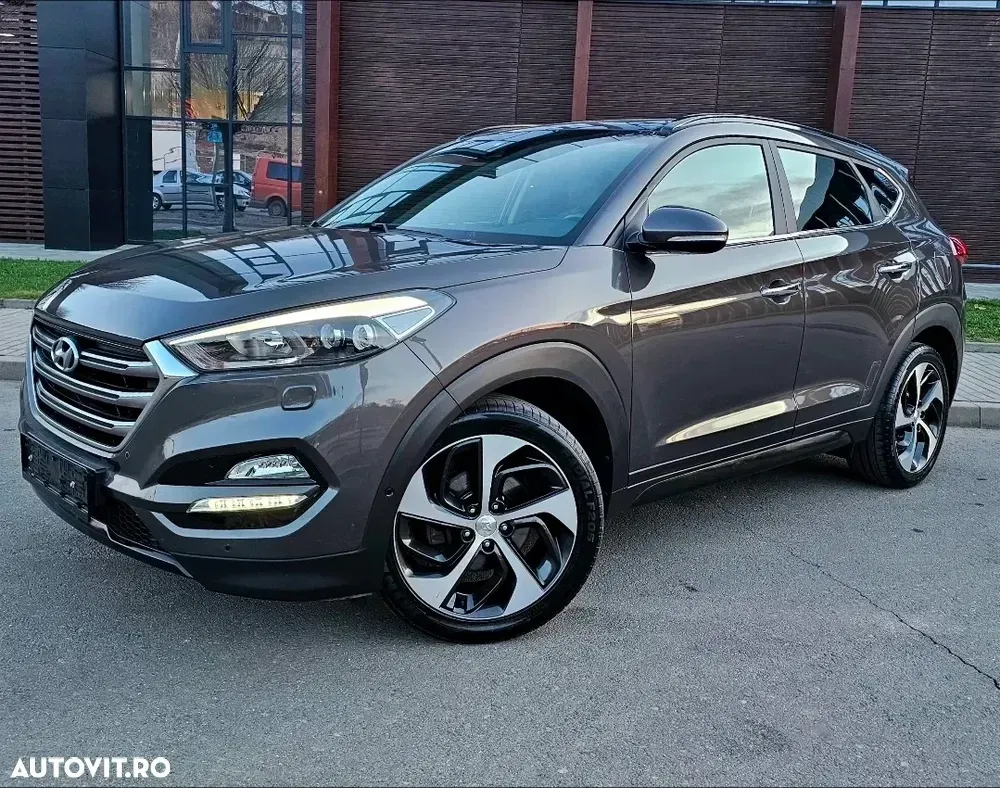 Hyundai Tucson 2.0 CRDI 4WD Automatik Premium — imagine 3