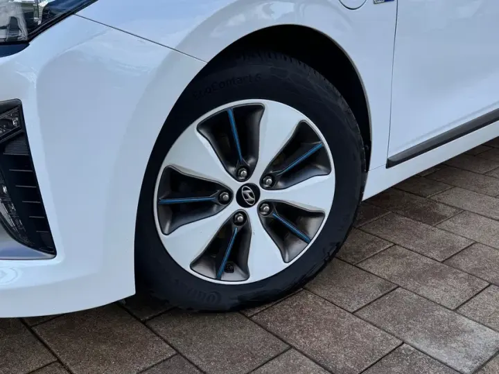 Hyundai IONIQ 1.6 GDI Premium