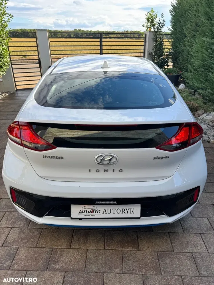 Hyundai IONIQ 1.6 GDI Premium — imagine 4