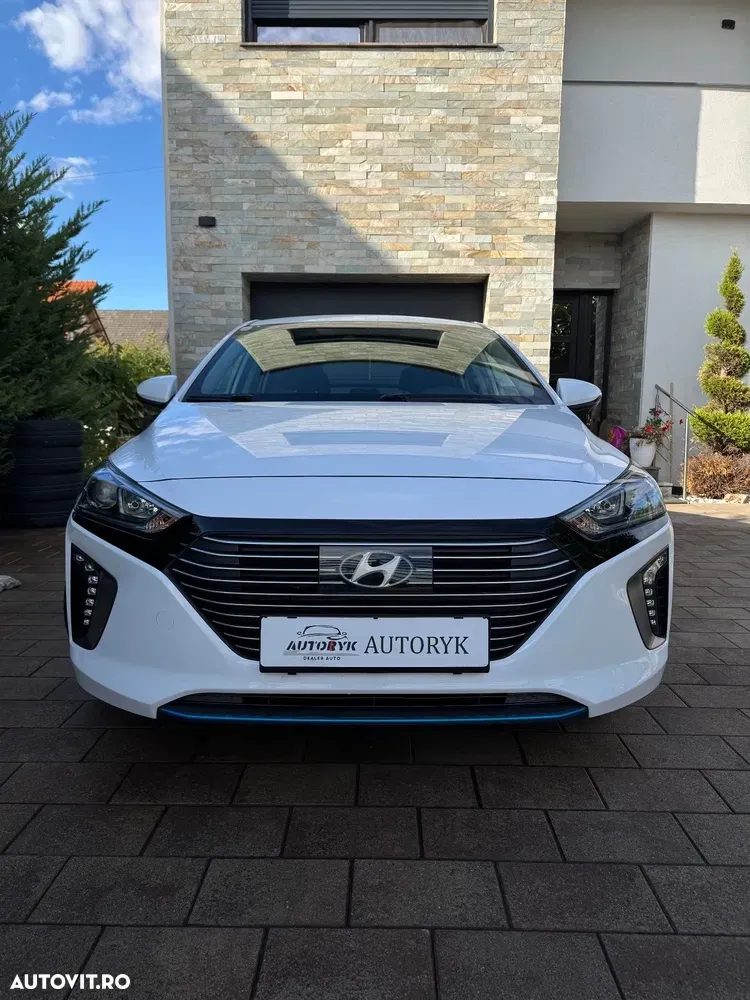 Hyundai IONIQ 1.6 GDI Premium — imagine 2