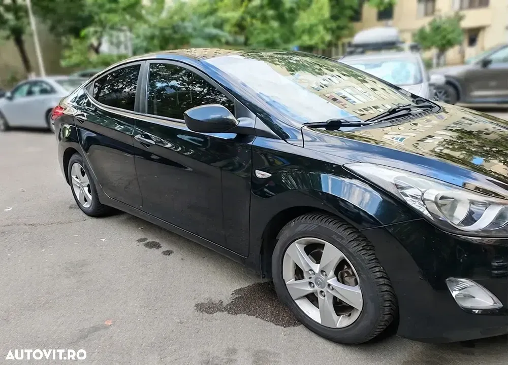 Hyundai Elantra V 1.6 MPi Highway Heat+ — imagine 2