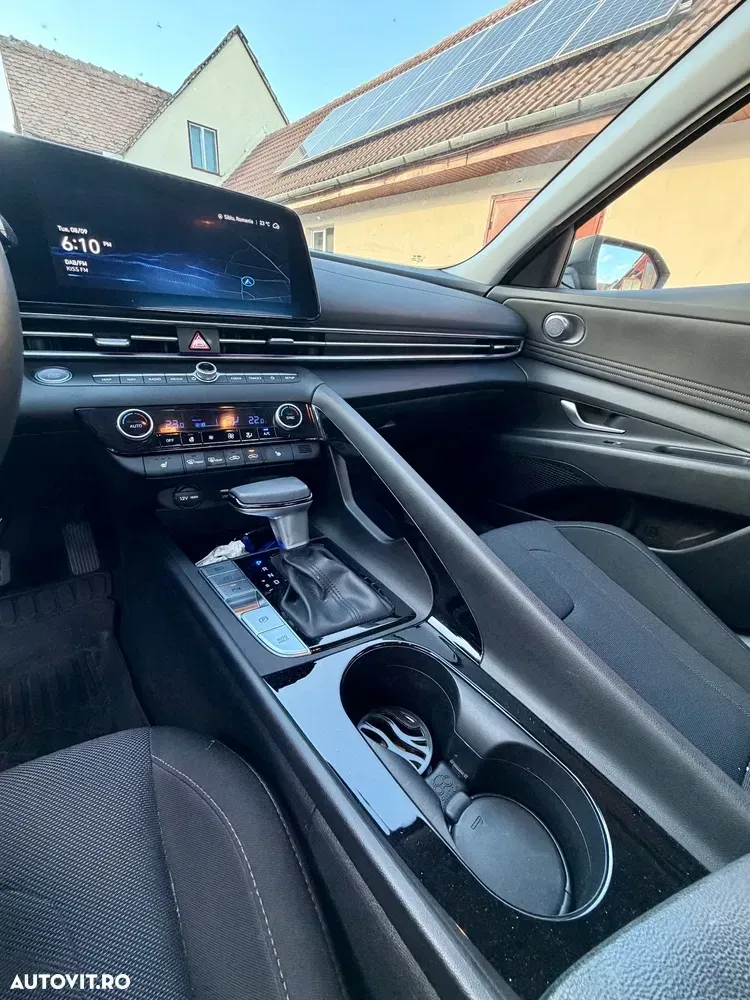 Hyundai Elantra VII 1.6 l 123 CP CVT Highway — imagine 3