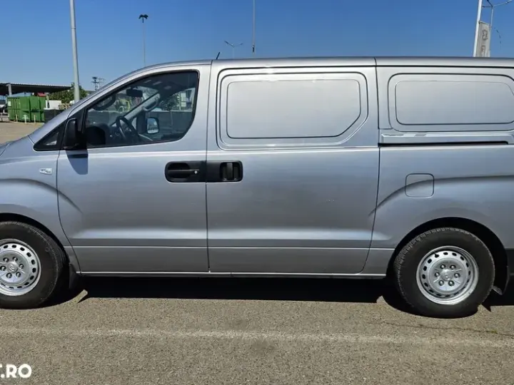 Hyundai H-1 Cargo teilverglast DF