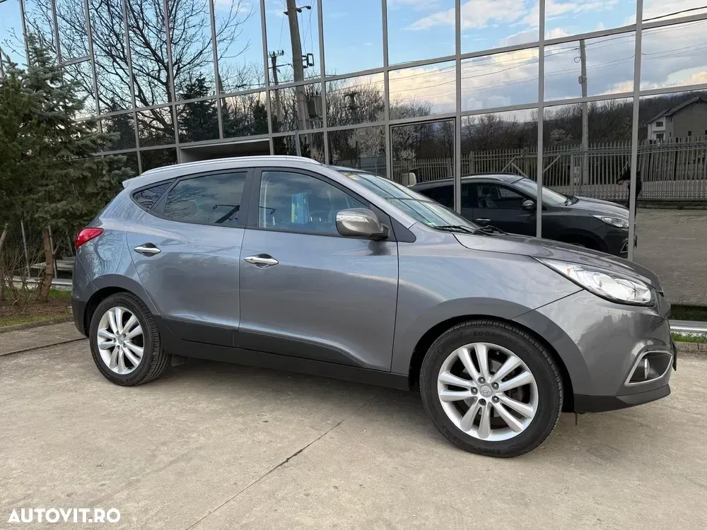 Hyundai ix35 2.0 CRDI 4WD Automatik Style — imagine 3