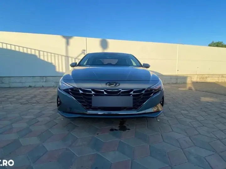 Hyundai Elantra 1.6 l 123 CP 6MT Exclusive