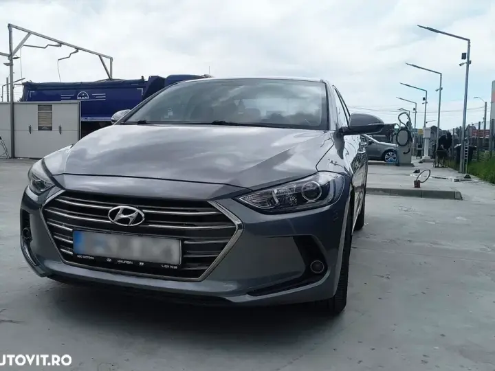 Hyundai Elantra VI 1.6 CRDI Highway