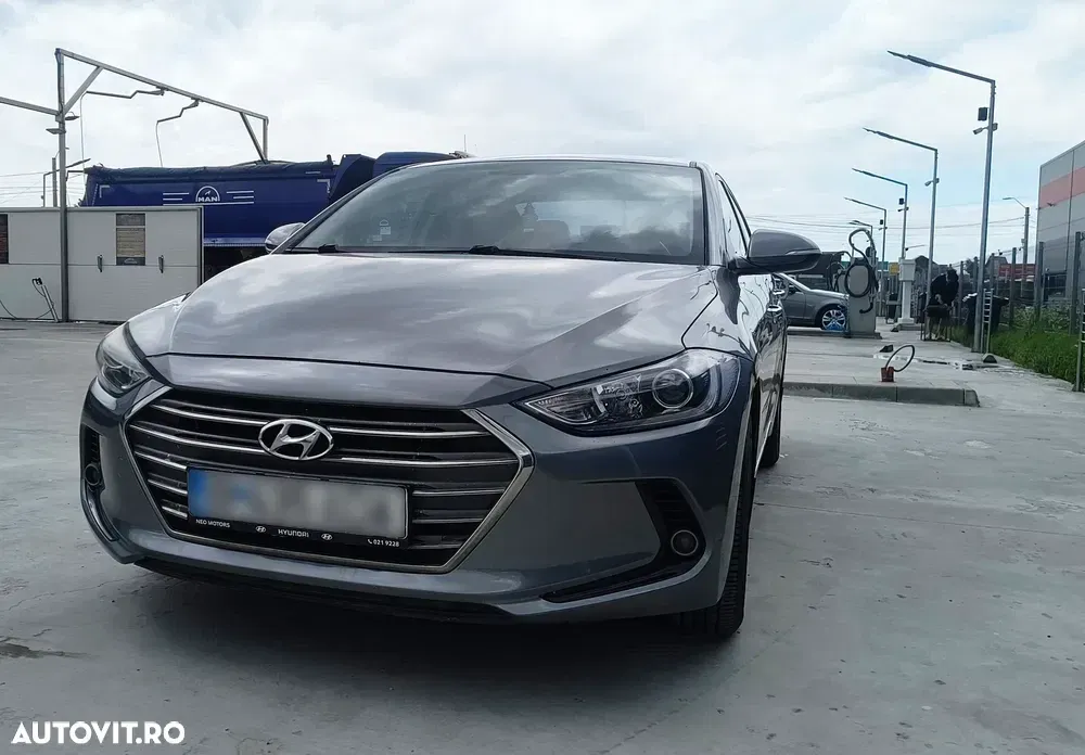 Hyundai Elantra VI 1.6 CRDI Highway — imagine 3