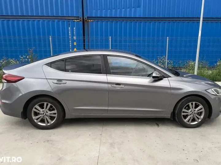 Hyundai Elantra VI 1.6 CRDI Highway