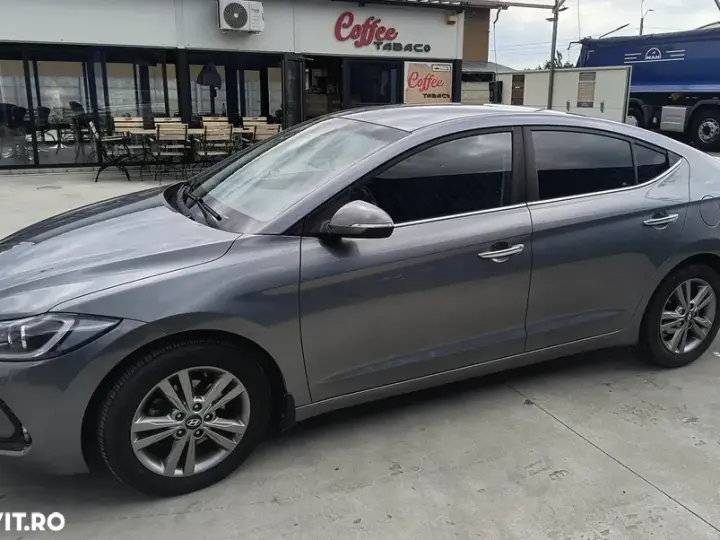 Hyundai Elantra VI 1.6 CRDI Highway