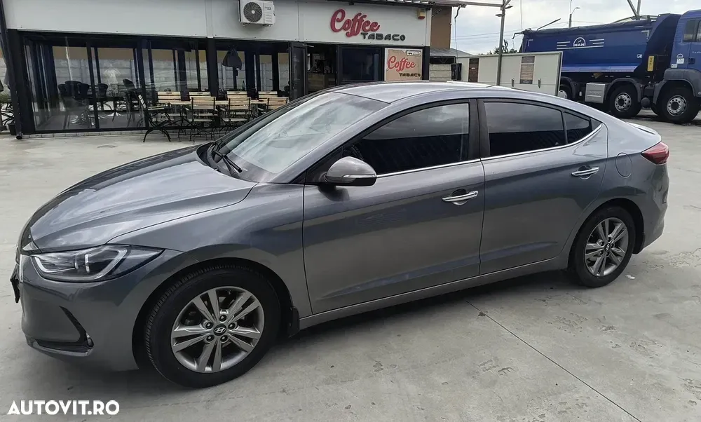 Hyundai Elantra VI 1.6 CRDI Highway — imagine 2