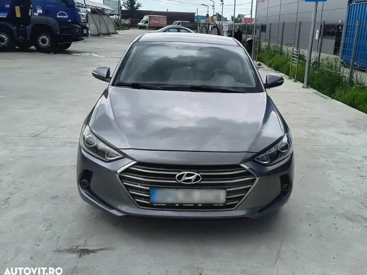 Hyundai Elantra VI 1.6 CRDI Highway