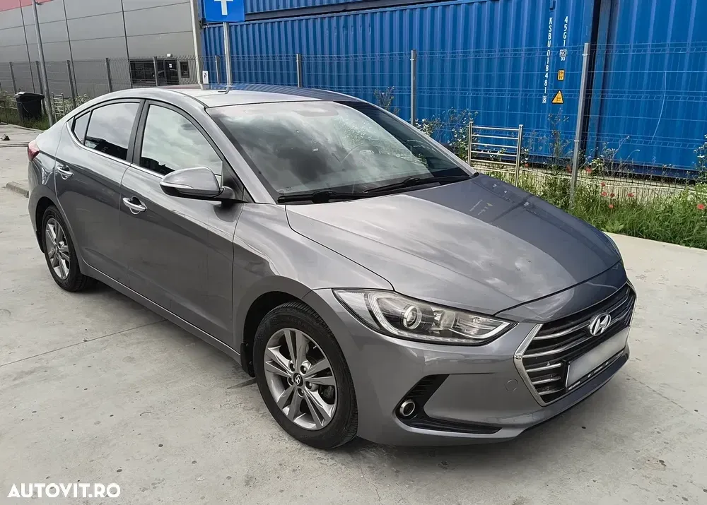 Hyundai Elantra VI 1.6 CRDI Highway — imagine 4