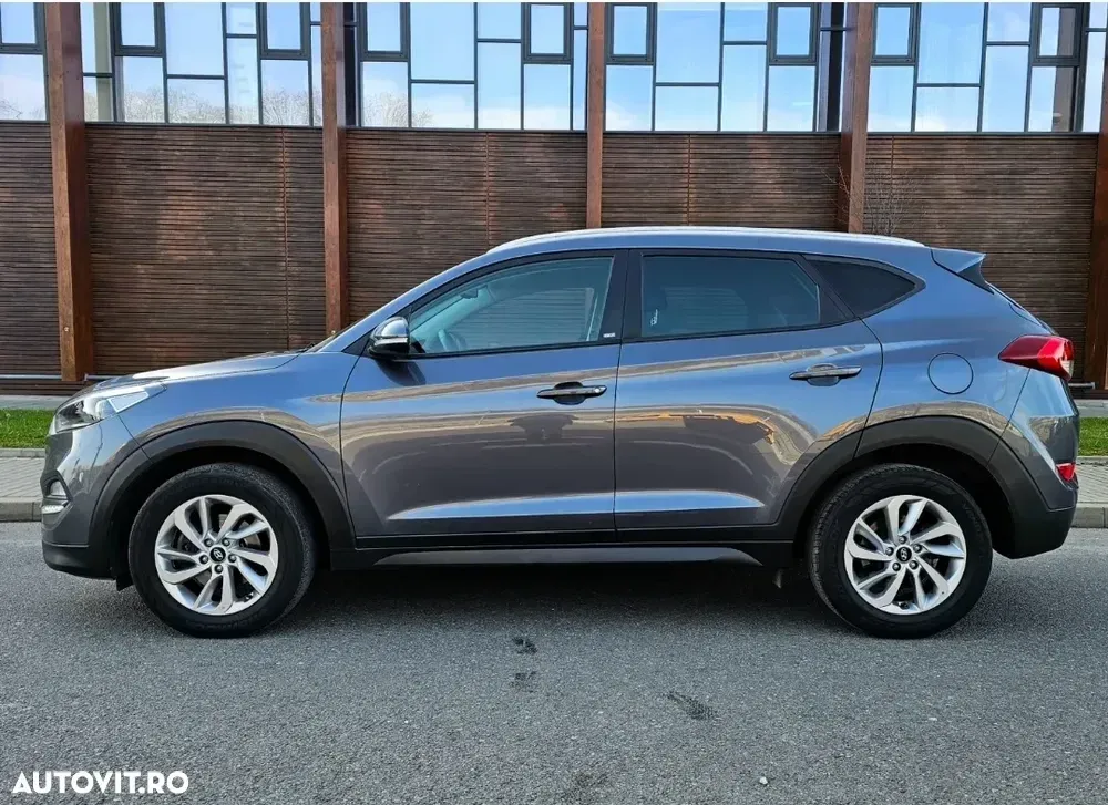 Hyundai Tucson blue 1.7 CRDi 2WD DCT Premium — imagine 5