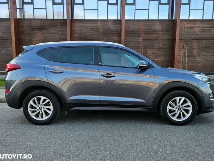 Hyundai Tucson blue 1.7 CRDi 2WD DCT Premium
