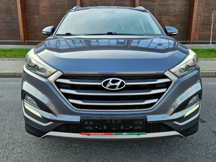 Hyundai Tucson blue 1.7 CRDi 2WD DCT Premium