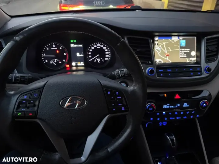 Hyundai Tucson III 2.0 CRDI 4WD 6AT Luxury Pack+
