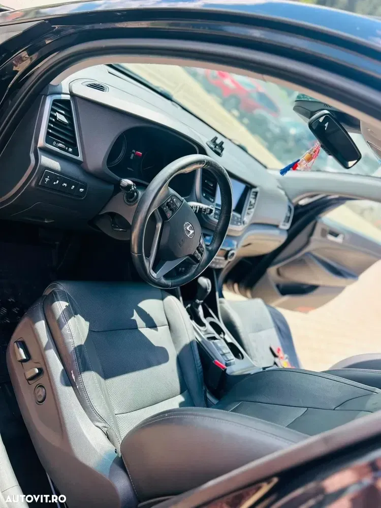 Hyundai Tucson III 2.0 CRDI 4WD 6AT Luxury+ — imagine 4