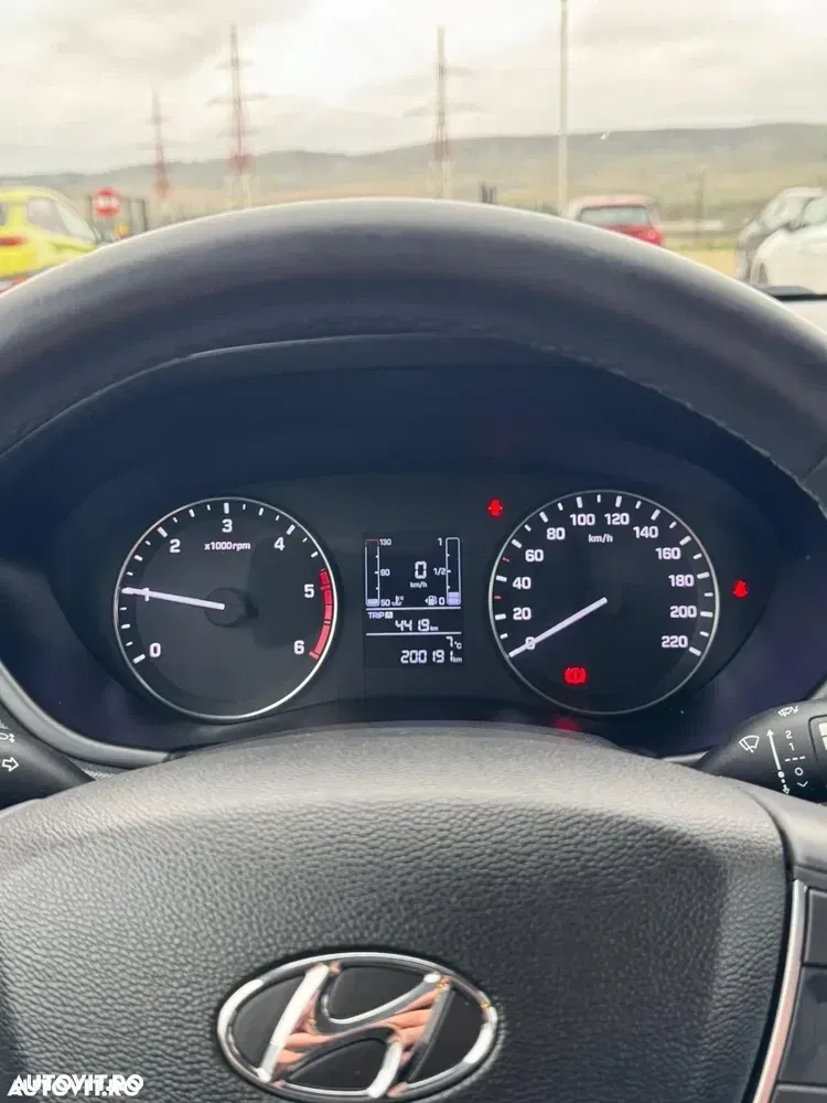 Hyundai i20 II 1.1 CRDi Comfort+ — imagine 6