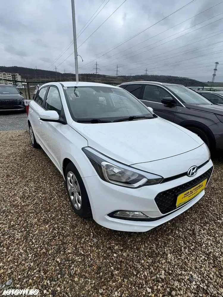 Hyundai i20 II 1.1 CRDi Comfort+ — imagine 2