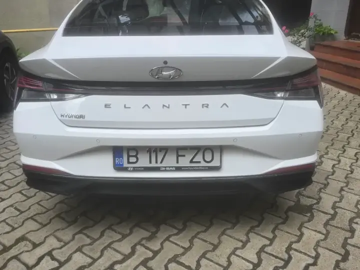 Hyundai Elantra VII 1.6 l 123 CP CVT Highway