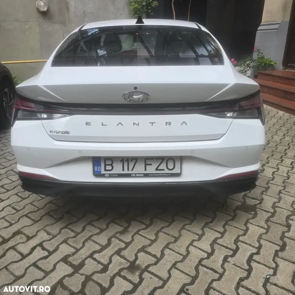 Hyundai Elantra VII 1.6 l 123 CP CVT Highway — imagine 3