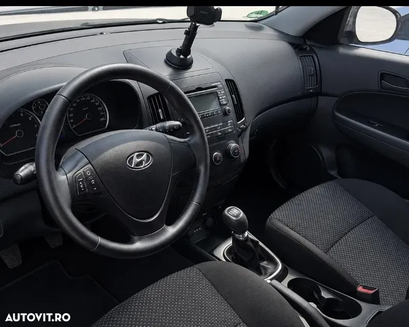Hyundai i30 I 1.4MPi Highway — imagine 5