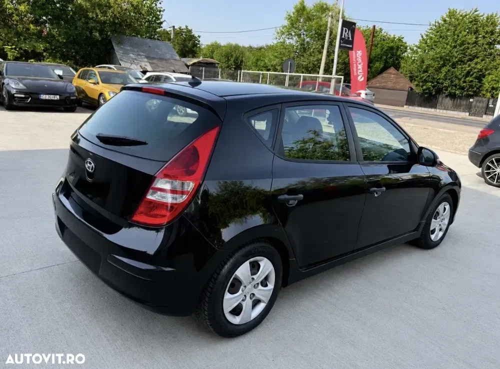 Hyundai i30 I 1.4MPi Highway — imagine 4