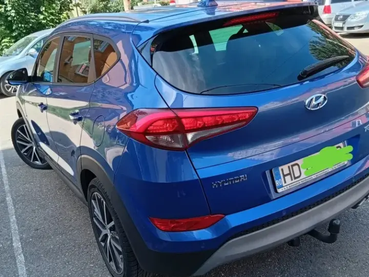 Hyundai Tucson III blue 2.0 CRDi 4WD Aut. Premium